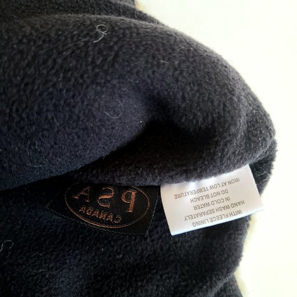 100% wool knitted girls hat with fleece lining. - Picture 3 of 4